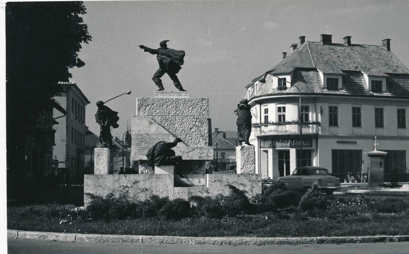 Spomenik padlim borcem in žrtvam fašističnega nasilja iz Domžal