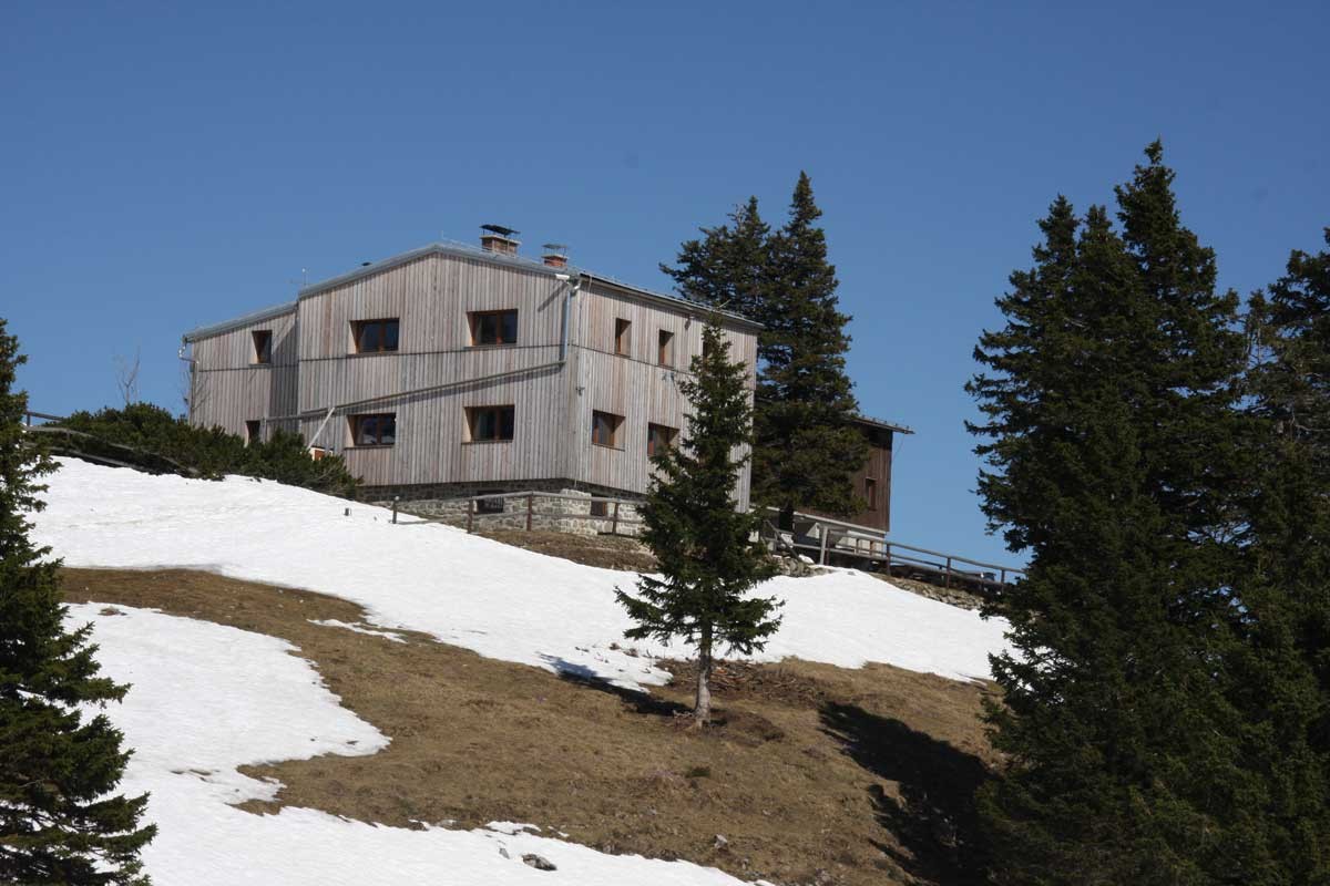 Domžalski planinski dom na Veliki planini 